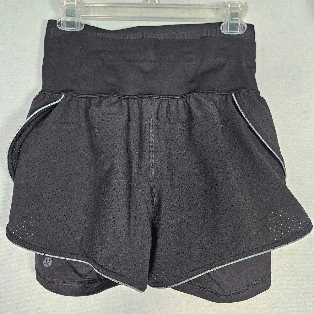 Lululemon Active Shorts Women 8 Black Layered Running Training Athletic Gym Yoga